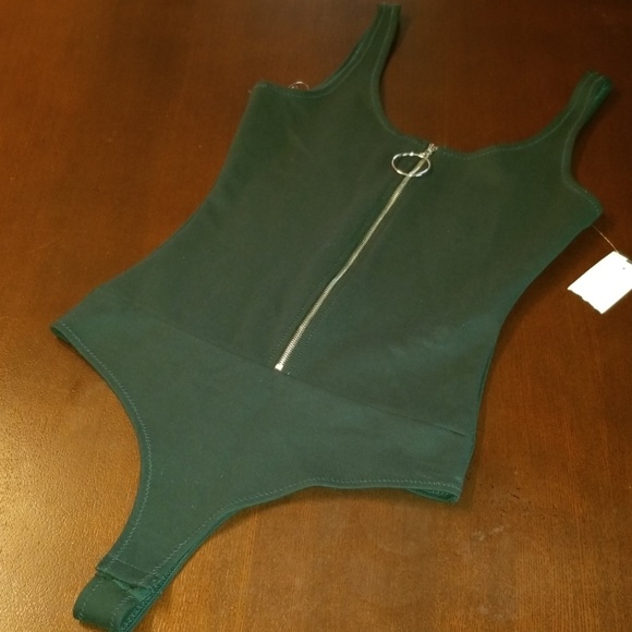 michel Tops - Hunter green zip bodysuit